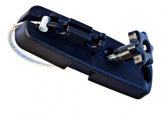 G3 Kit Fissaggio Elegance Universale per Barre Auto 4 Pezzi